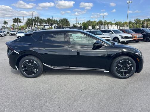 2025 Kia EV6 Wind