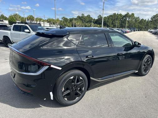 2025 Kia EV6 Wind