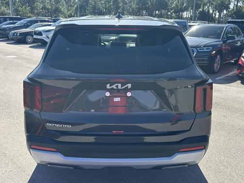2026 Kia Sorento LX