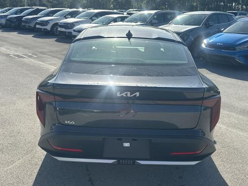 2025 Kia K4 LX