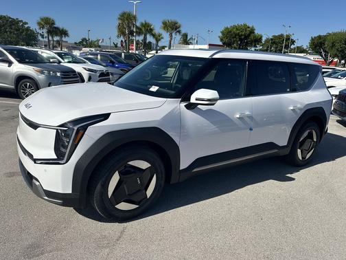 2026 Kia EV9 Wind