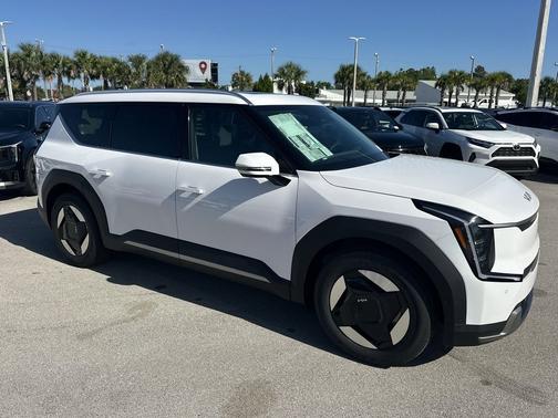 2026 Kia EV9 Wind