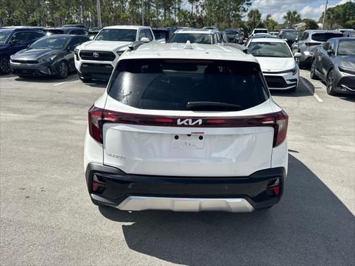 2025 Kia Seltos EX