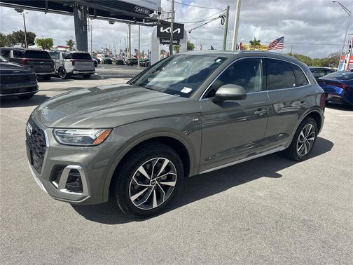 2023 Audi Q5 45 S line Premium Plus