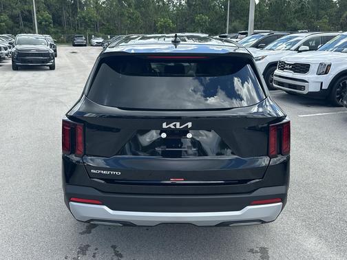 2026 Kia Sorento LX