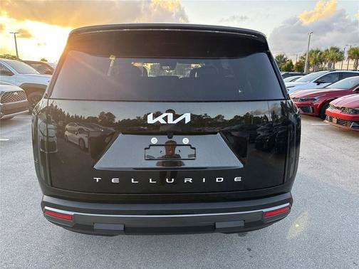 2027 Kia Telluride S