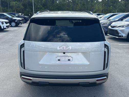 Ivory Silver 2027 Kia Telluride Hybrid EX
