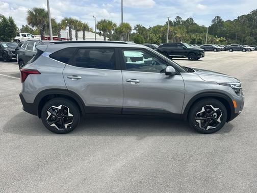 Steel Gray 2026 Kia Seltos EX