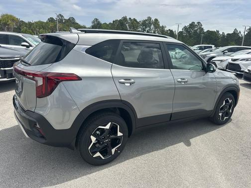 Steel Gray 2026 Kia Seltos EX