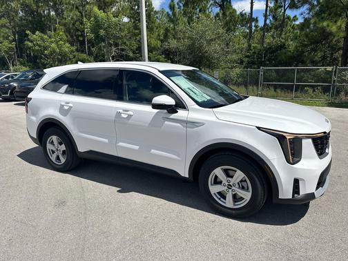 2026 Kia Sorento LX