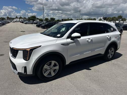 2026 Kia Sorento LX