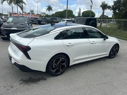 2025 Kia K5 GT-Line