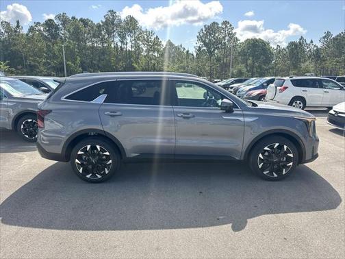 2025 Kia Sorento EX