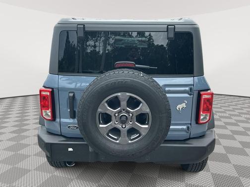 Azure Gray Metallic Tri-Coat 2025 Ford Bronco Big Bend