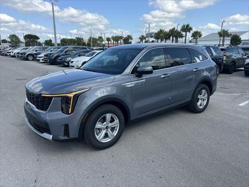 2025 Kia Sorento LX