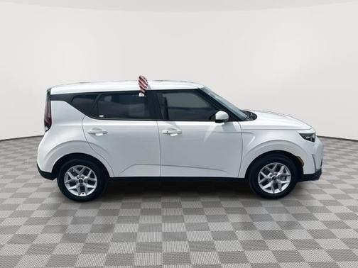 2024 Kia Soul S