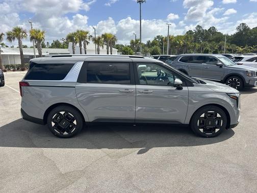 2025 Kia Carnival EX