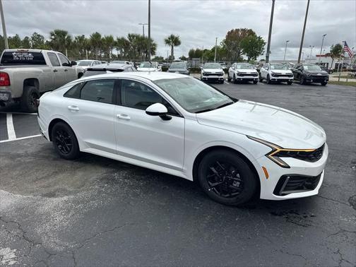 2025 Kia K5 LXS