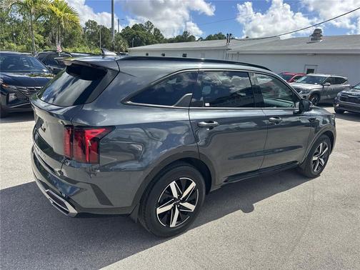 2022 Kia Sorento S