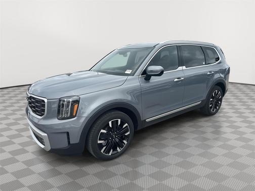 Everlasting Silver 2025 Kia Telluride SX