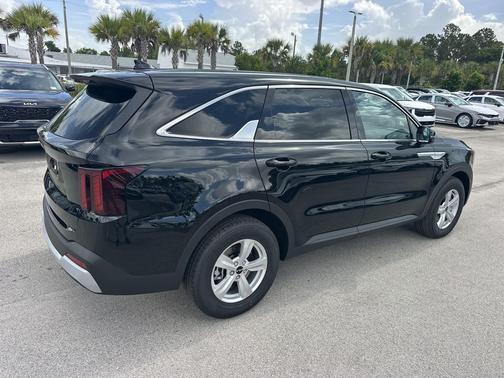 Ebony Black 2026 Kia Sorento LX
