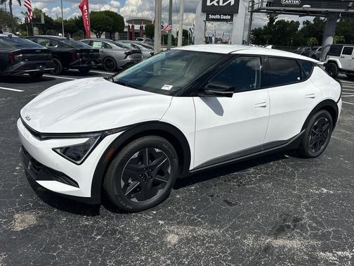 2025 Kia EV6 Light Long Range