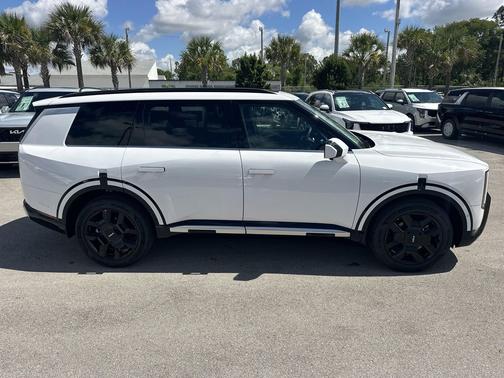 Glacial White Pearl 2027 Kia Telluride Hybrid SX