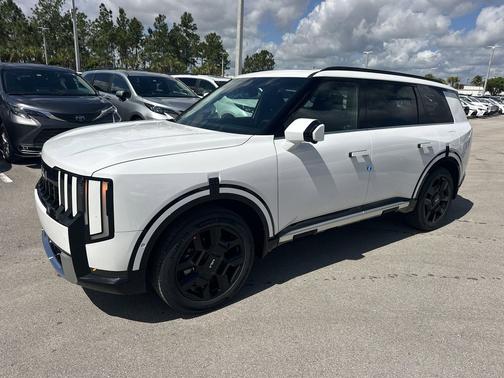 Glacial White Pearl 2027 Kia Telluride Hybrid SX