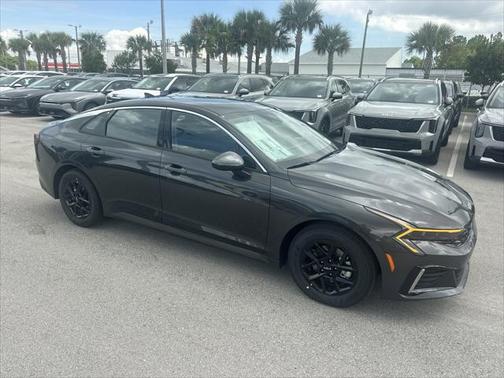 2025 Kia K5 LXS