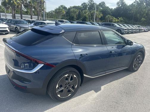 2025 Kia EV6 Light Long Range