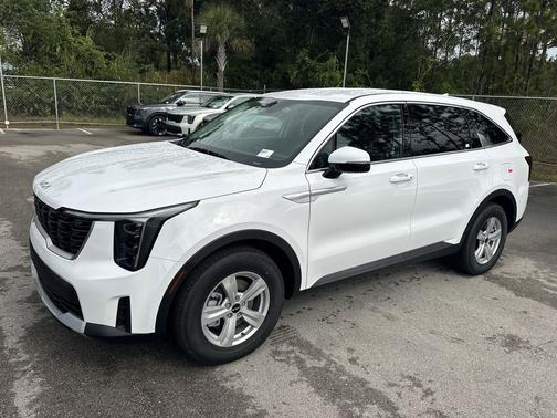 2026 Kia Sorento LX