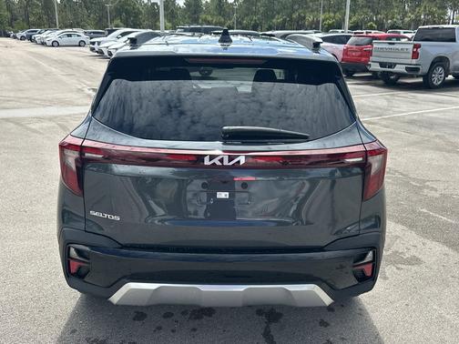 Gravity Gray 2026 Kia Seltos S