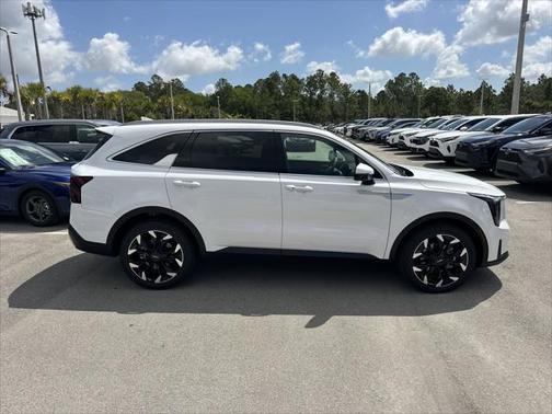 2025 Kia Sorento EX