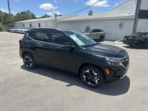 2025 Kia Seltos EX