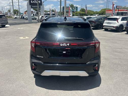 2025 Kia Seltos EX