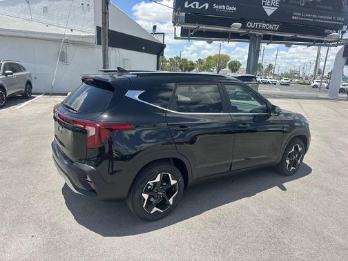 2025 Kia Seltos EX