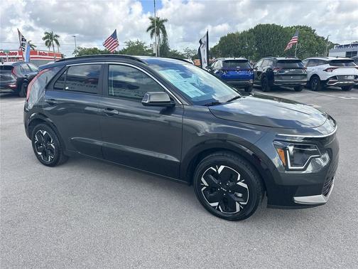 Graphite Gray 2024 Kia Niro EV Wind