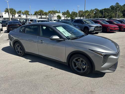 2025 Kia K4 LX