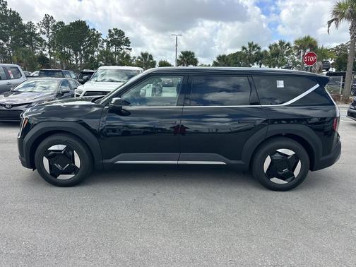 Ebony Black 2026 Kia EV9 Light Long Range