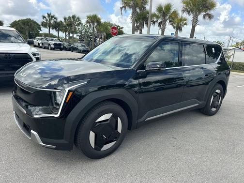 Ebony Black 2026 Kia EV9 Light Long Range