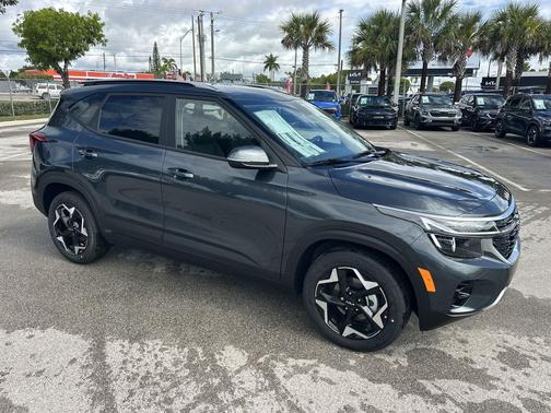 Gravity Gray 2026 Kia Seltos S