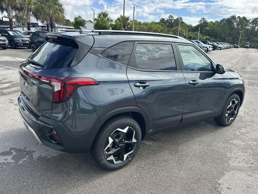 Gravity Gray 2026 Kia Seltos S
