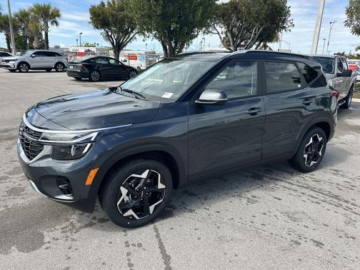 Gravity Gray 2026 Kia Seltos S