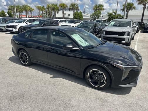 2025 Kia K4 EX