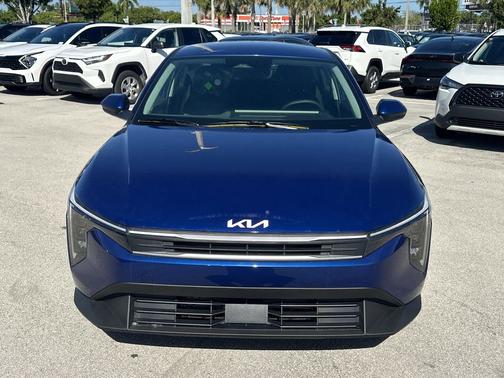 2025 Kia K4 LX