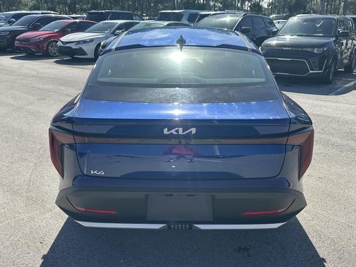 2025 Kia K4 LX