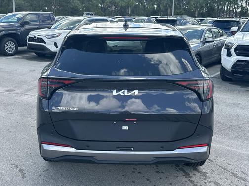 2026 Kia Sportage LX