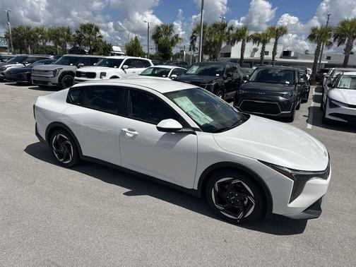 2025 Kia K4 EX