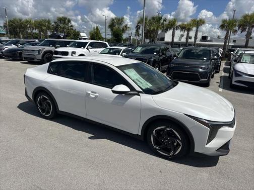 2025 Kia K4 EX