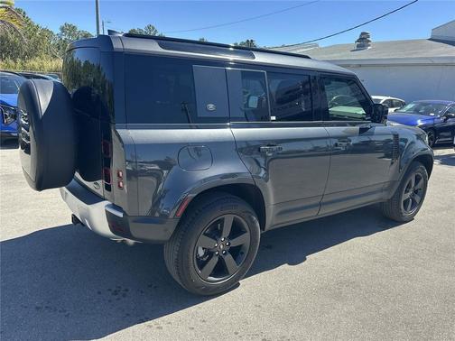 2023 Land Rover Defender 110 S